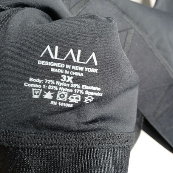 ALALA Eclipse Black Sports Bra - Picture 5 of 5